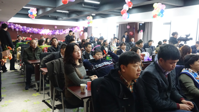 飛龍醫(yī)療2015春節(jié)聯(lián)歡會現(xiàn)場 飛龍醫(yī)療2015春節(jié)聯(lián)歡會現(xiàn)場