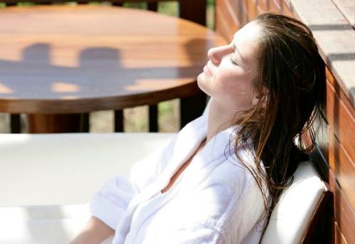 曬太陽(yáng) 曬太陽(yáng)