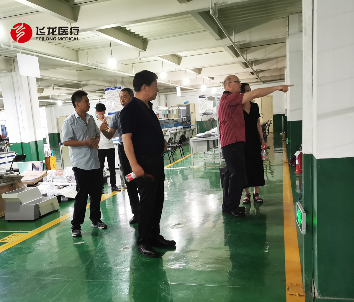脊骨神經(jīng)醫(yī)學專家參觀飛龍醫(yī)療